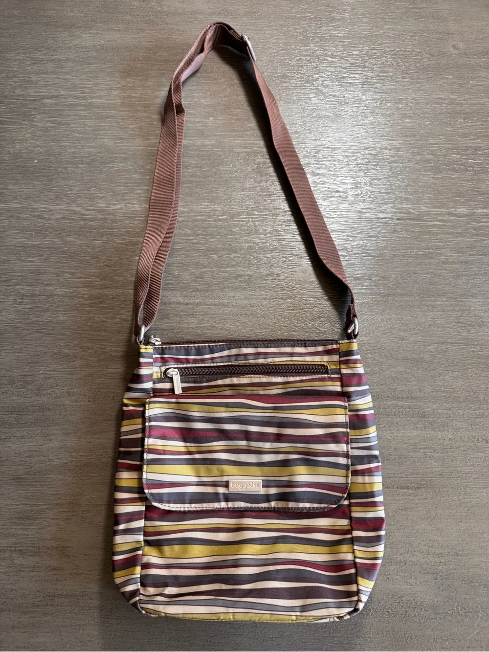 Baggallini Multi Colored Striped Crossbody Purse Bag Nylon